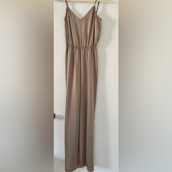 Bronze jumpsuit from BCBG - Picture 1 of 3